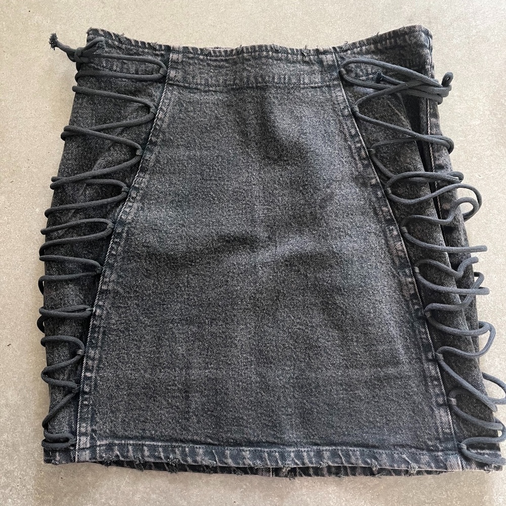 Freepeople denim mini skirt size 6